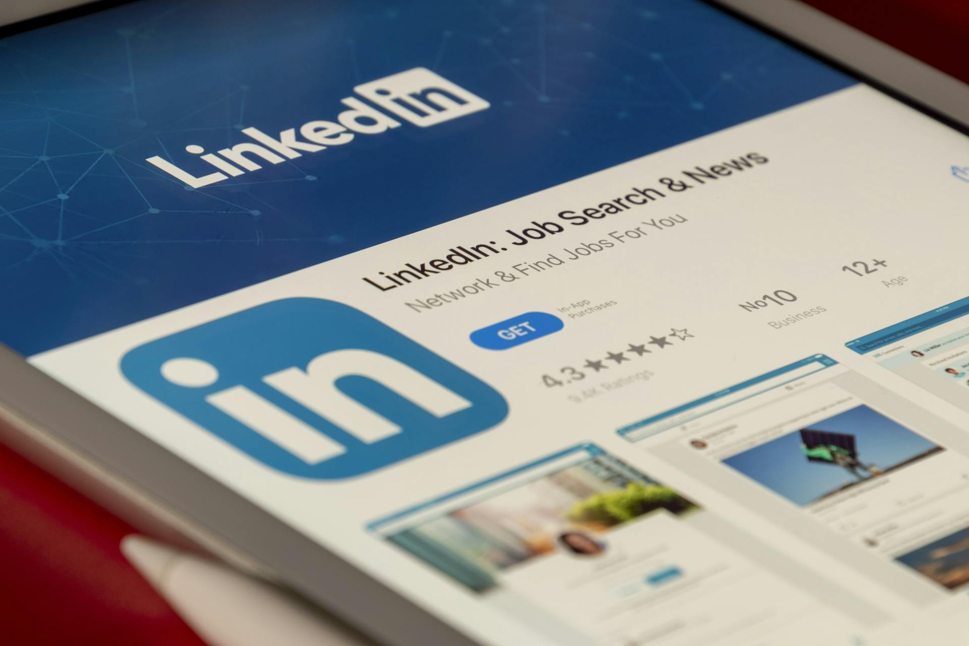 Learn how to post your resume on LinkedIn effectively. Our guide covers detailed steps, optimization tips, and best practices for job seekers.